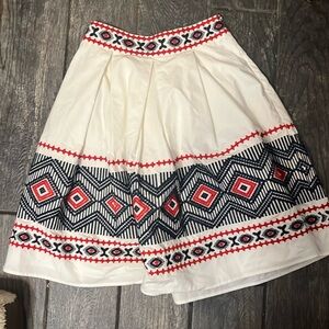 White cotton skirt with embroidery